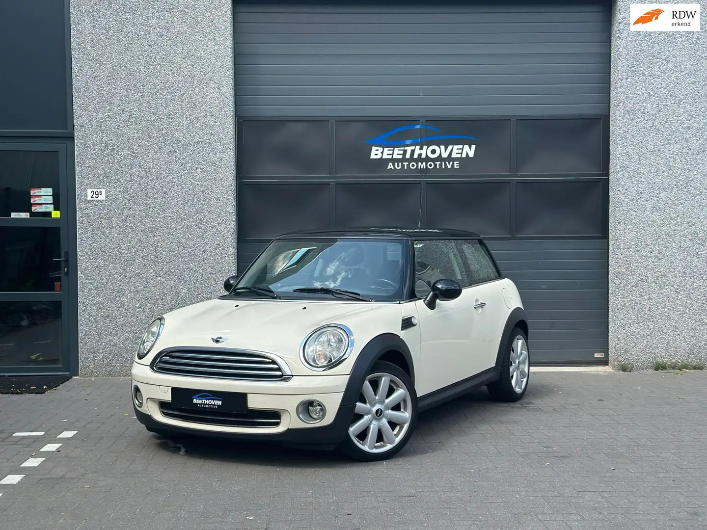 MINI Cooper Mini 1.6 Business Line Wit - 1
