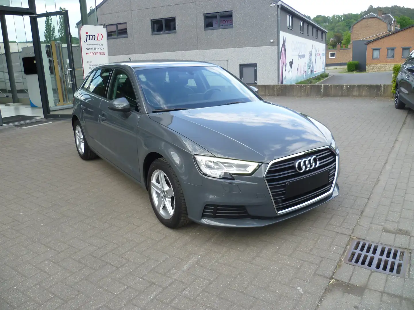 Audi A3 Sportback 30 TFSI Design S tronic (EU6d-TEMP) Grau - 1