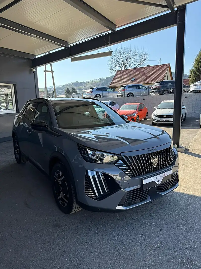 Peugeot 2008 PureTech 100 S&S Allure Grau - 2