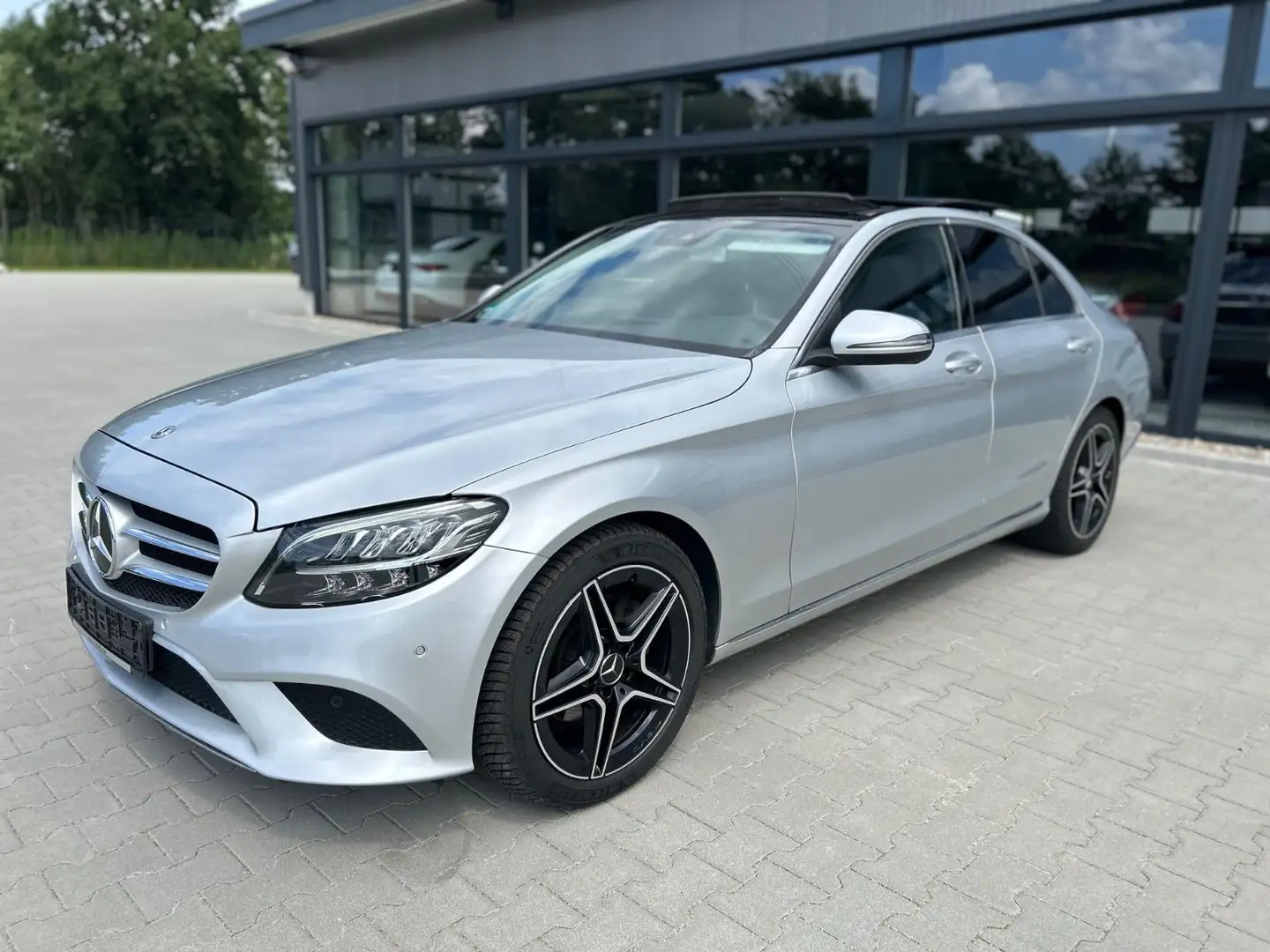 Mercedes-Benz C 200 d Avantgarde Limo -Panorama-LED- AMG 18 Zo Argent - 1