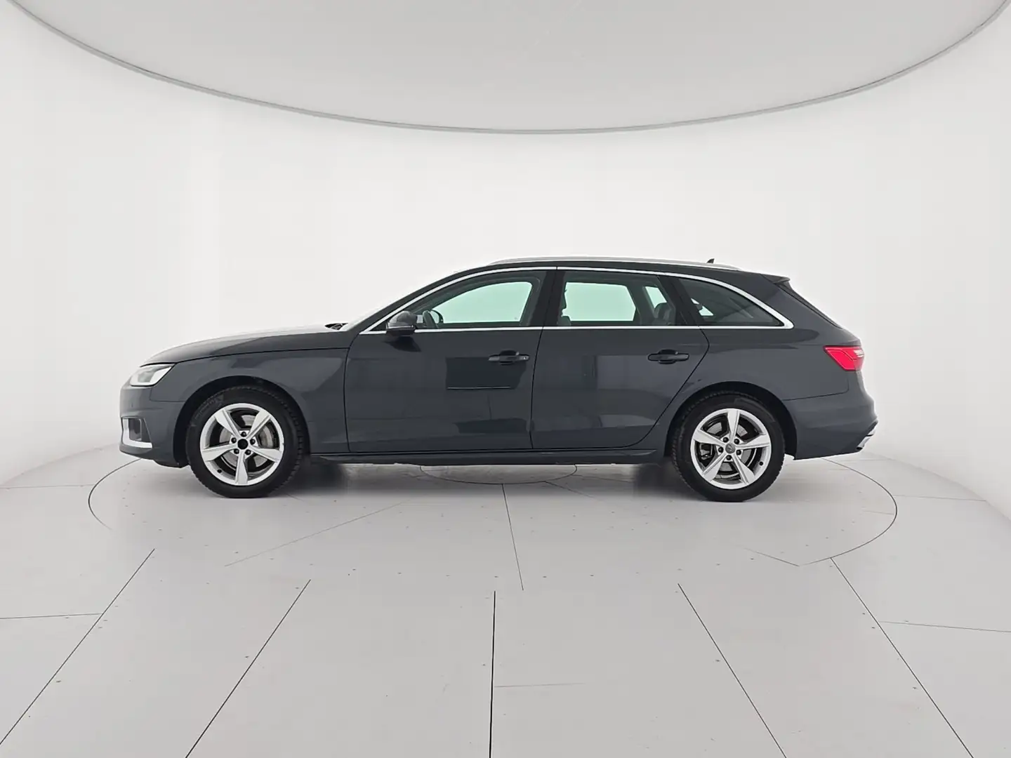 Audi A4 Avant 40 TDI quattro S tronic Business Advanced Grigio - 2