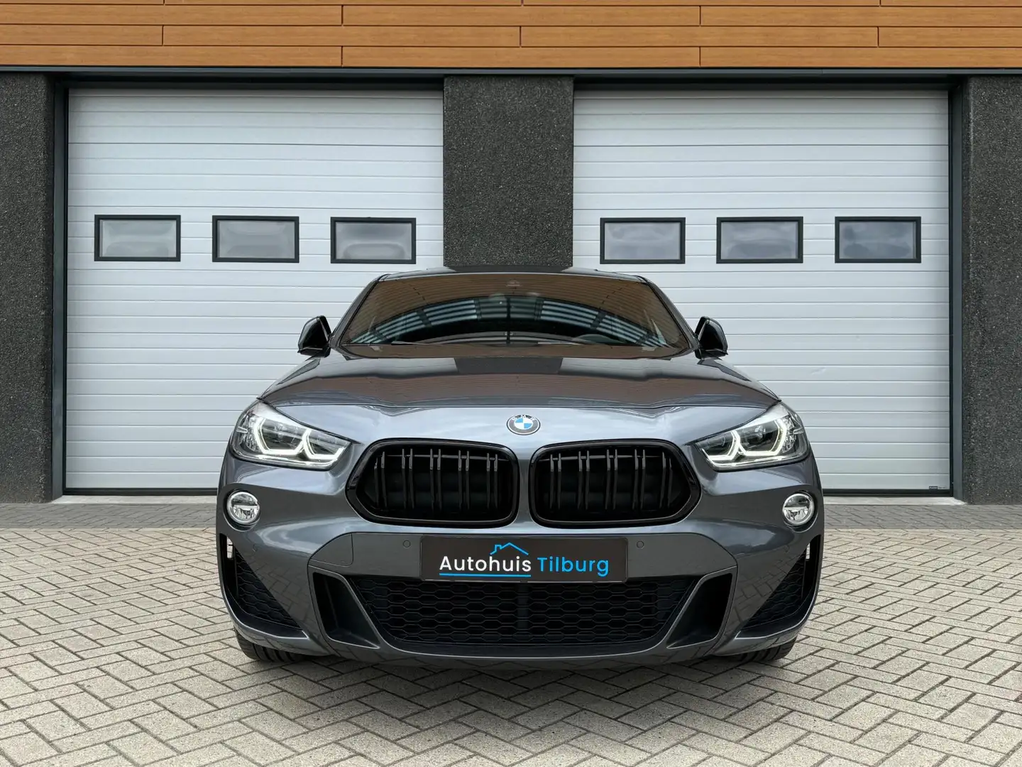 BMW X2 SDrive20i 192PK M Sport Pano HUD Camera Gris - 2