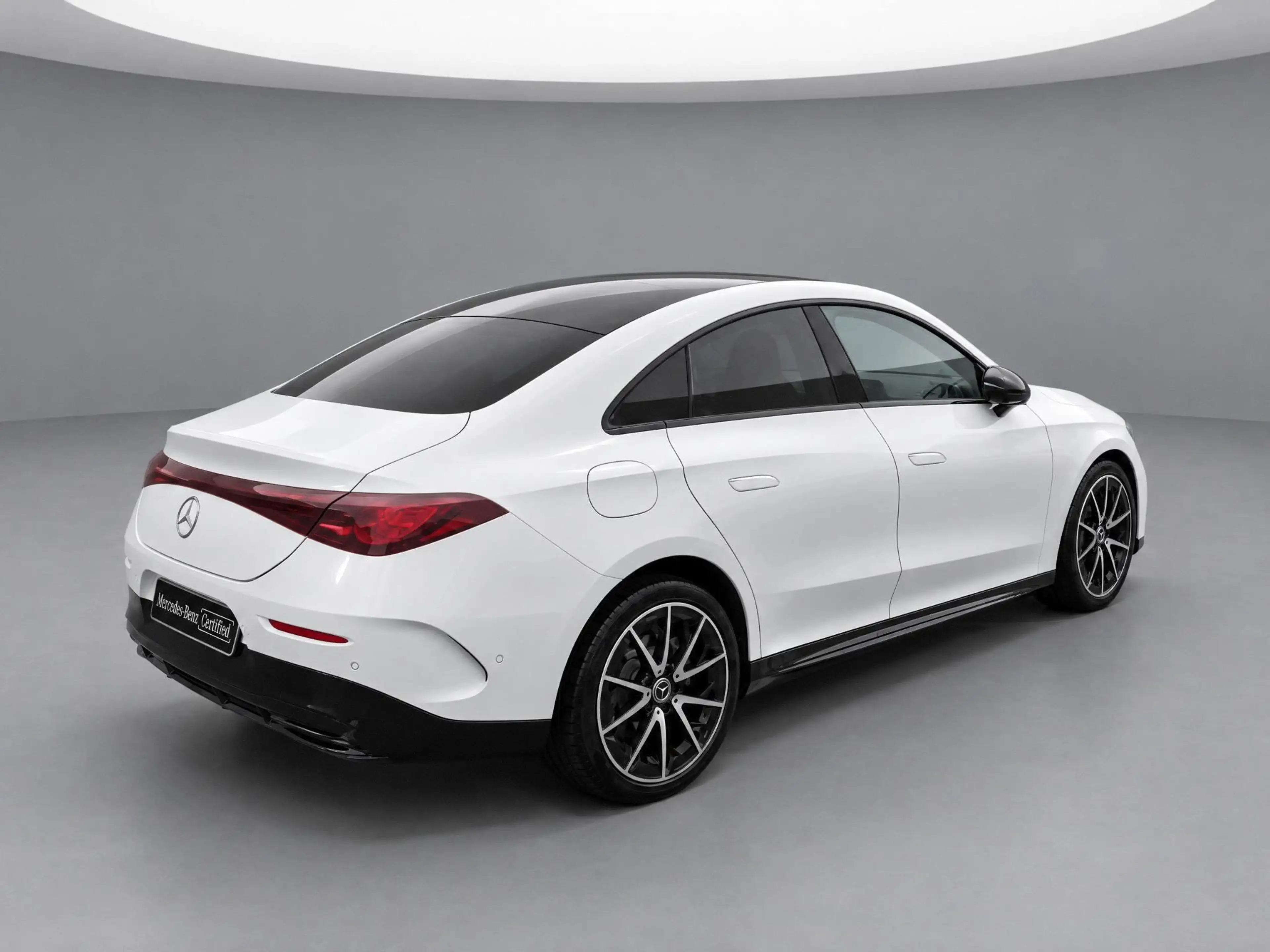 Mercedes-Benz CLA 250 250+ Launch Edition AMG | Trekhaak | 19 inch | — photo 2