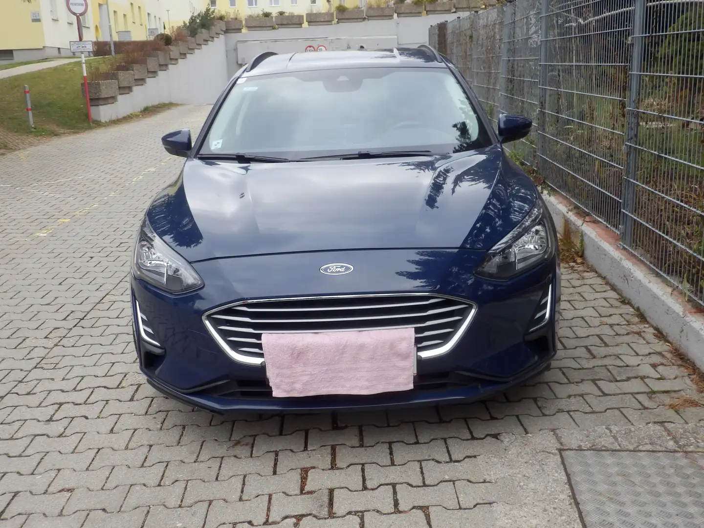 Ford Focus Focus Traveller 1,0 EcoBoost Cool Blau - 2