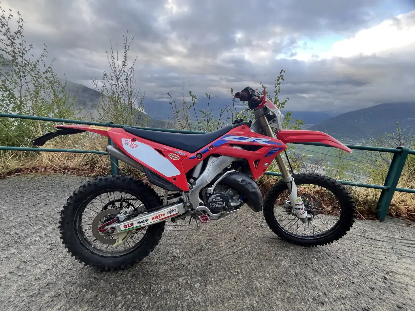 Honda CR 125 RC VALVE Rosso - 2