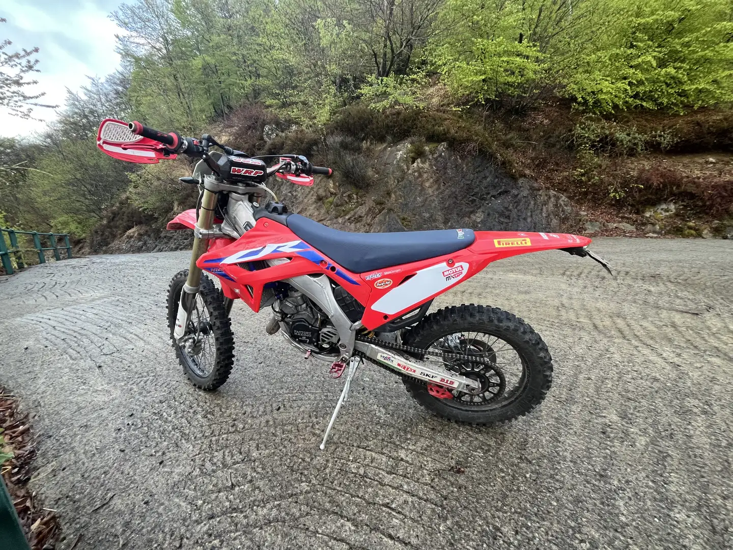 Honda CR 125 RC VALVE Rosso - 1