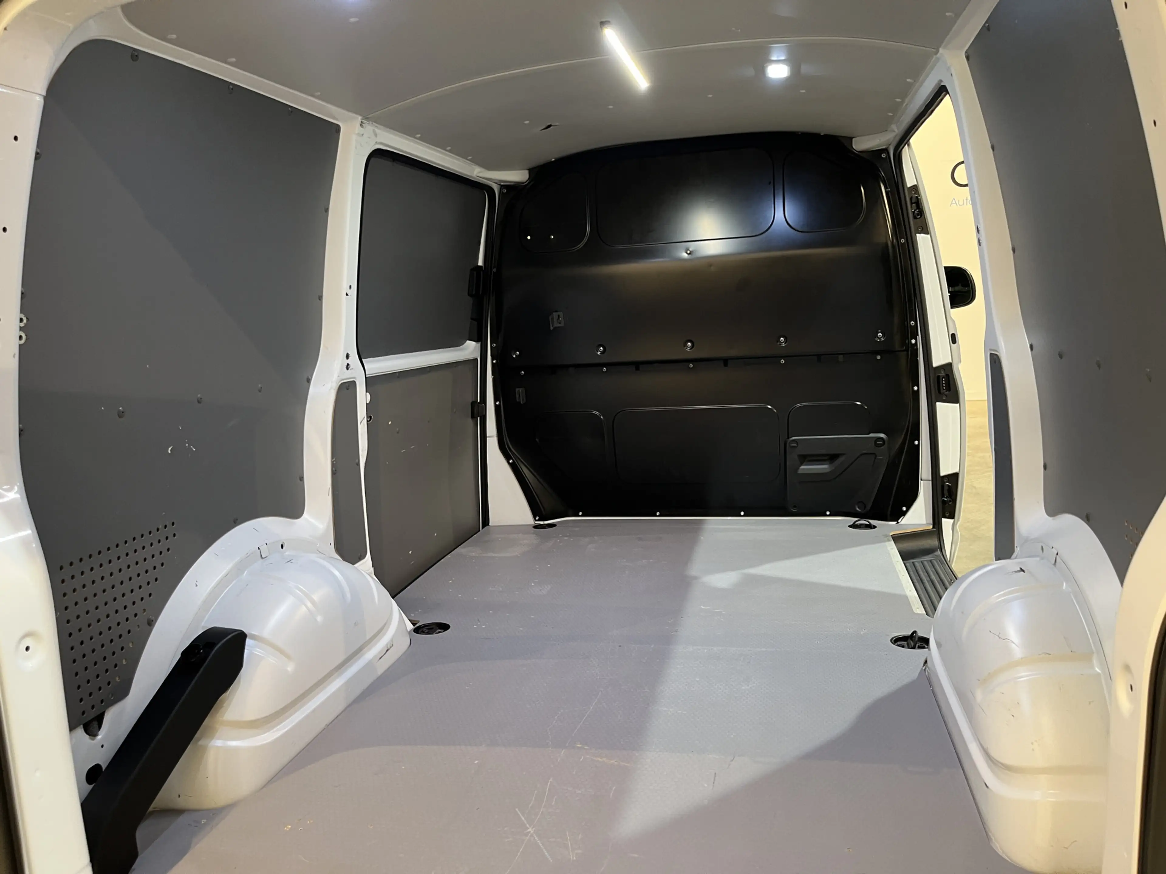 Volkswagen T6.1 Transporter 2.0 TDI L1H1 150 PK Automaat / Euro 6 / Schuifdeur — photo 13