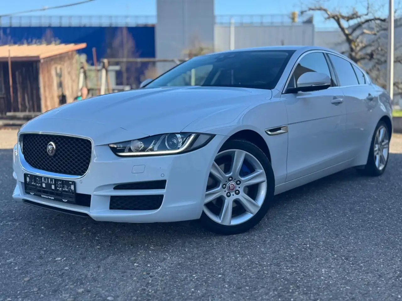Jaguar XE
