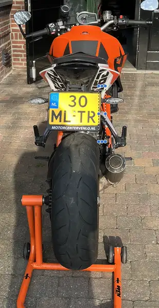 KTM 1290 Super Duke R - foto 8