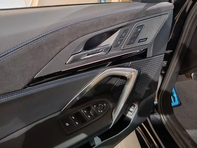 BMW X2 view 10