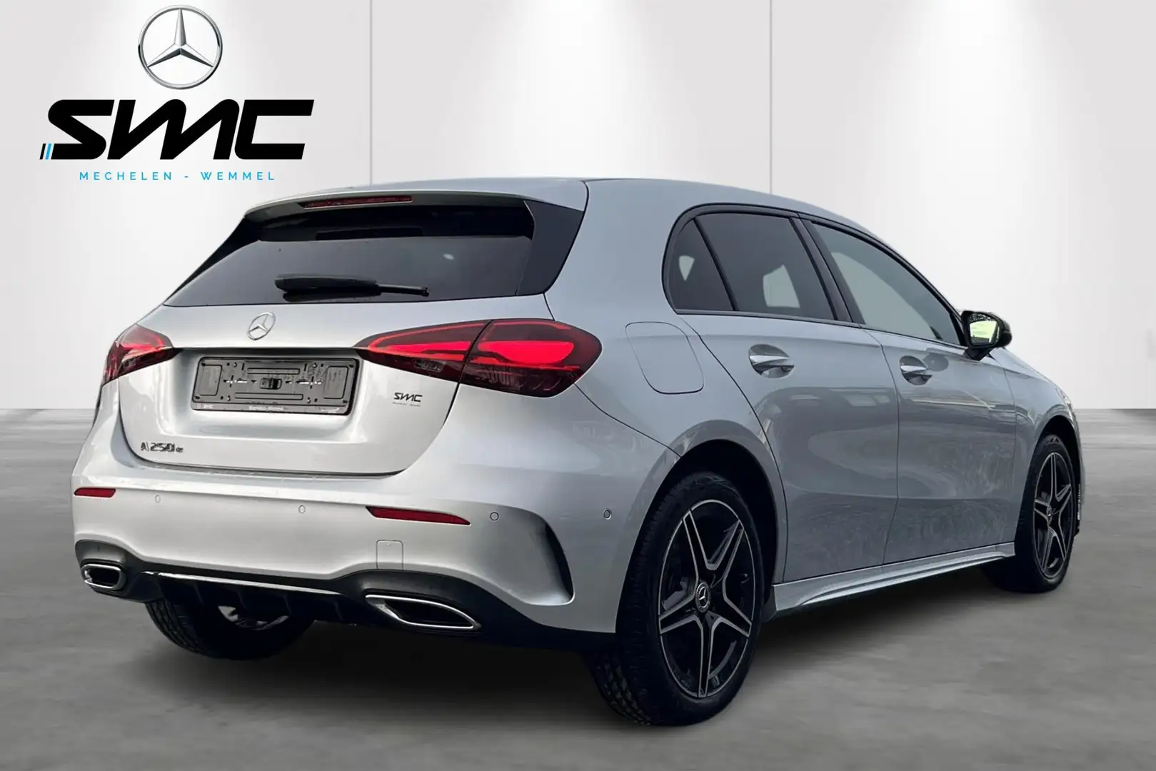 Mercedes-Benz A 250 A e AMG Line Argent - 2
