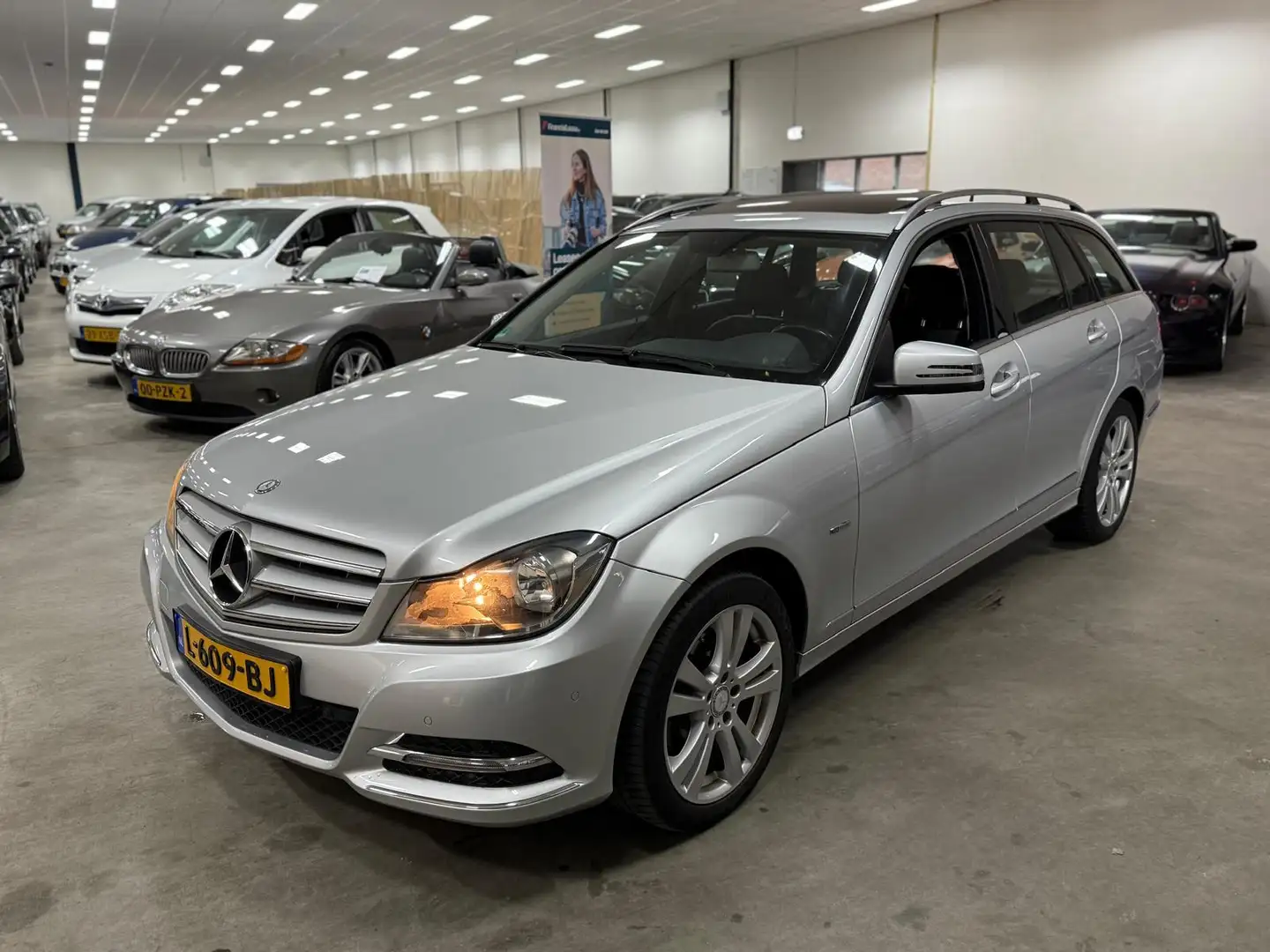 Mercedes-Benz C 180 Estate Business Class Avantgarde / AUTOMAAT / SCHU Grijs - 2