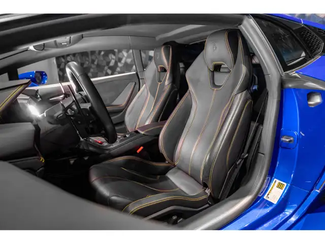 Lamborghini Huracan view 10