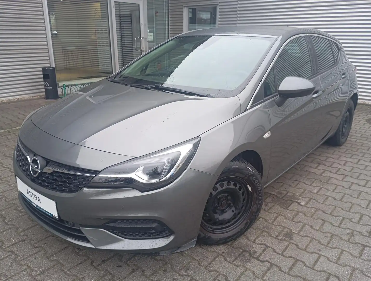 Opel Astra 5trg 1.2 Elegance Klima,SHZ,LHZ,LED,Tempomat,Navi, Grijs - 2