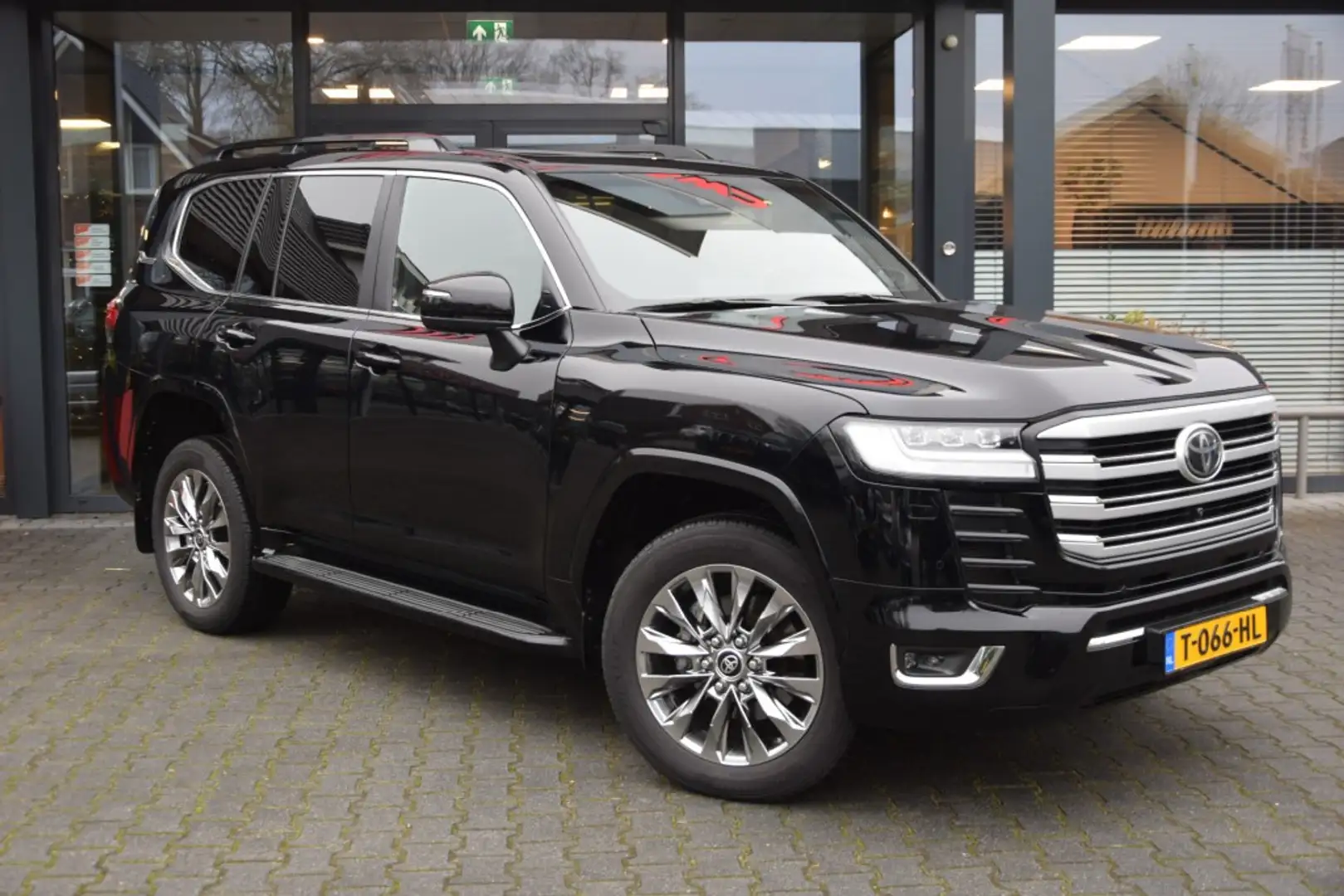 Toyota Land Cruiser 3.3 D 5DRS 70TH ANNIVERSARY A/T 5 SITZ Zwart - 1
