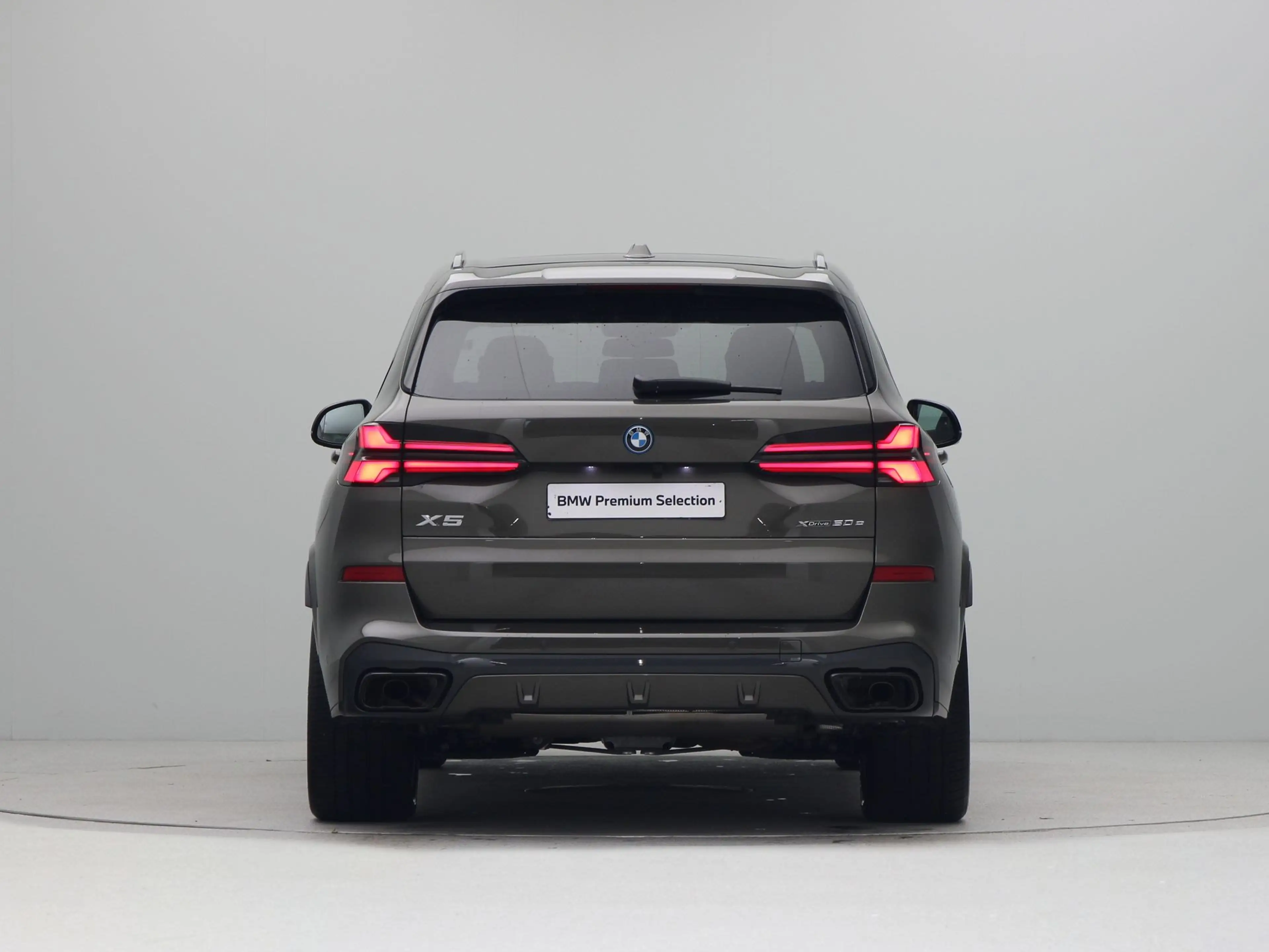 BMW X5 xDrive50e — photo 10