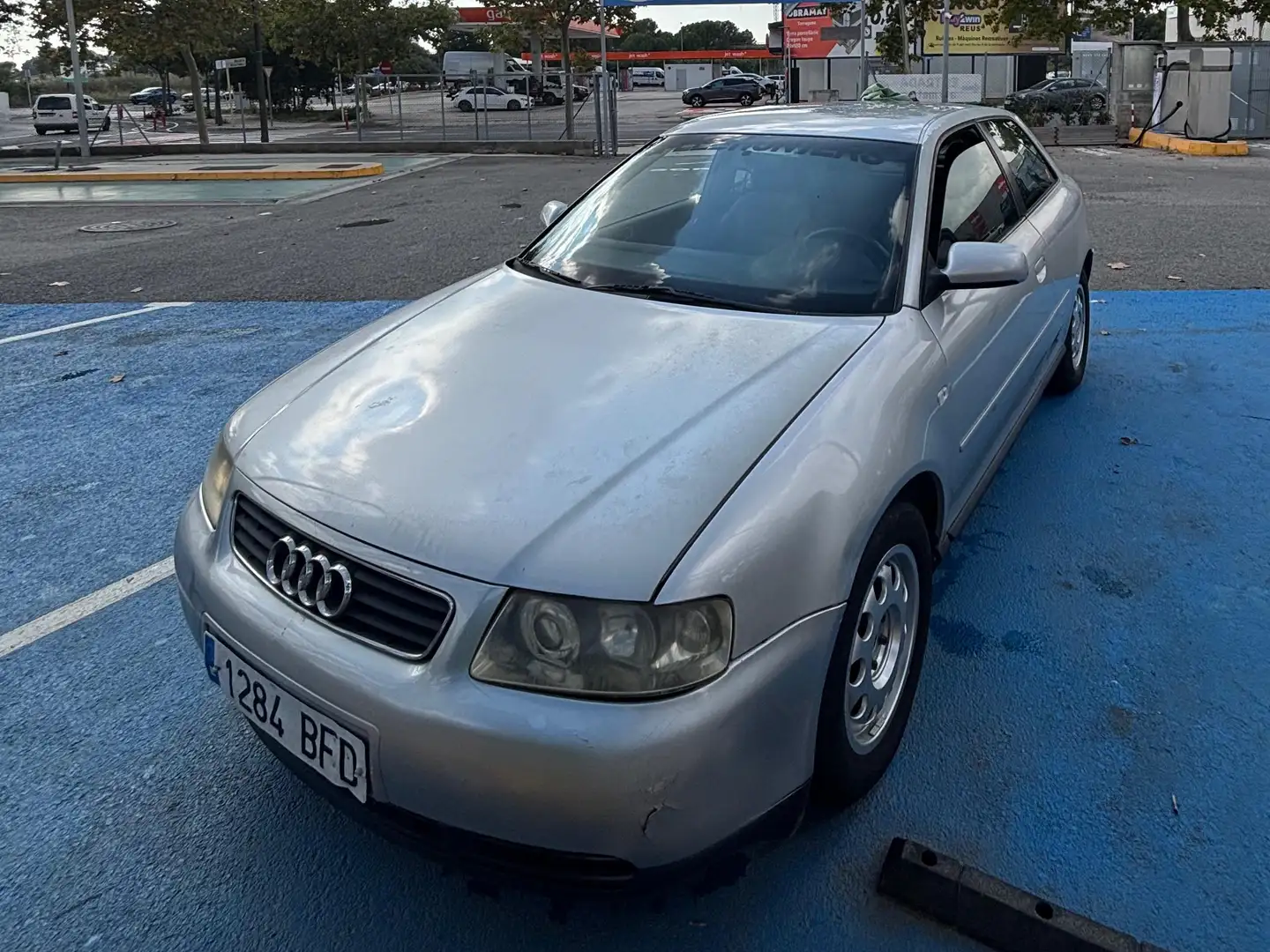 Audi A3 A3 1.6 Ambiente Ambiente Plateado - 1