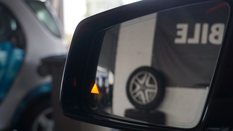 Mercedes-Benz E 300 CGI BlueEfficiency GSD*XENON*LUFT*TOTW!! — photo 18