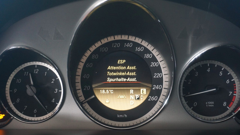 Mercedes-Benz E 300 CGI BlueEfficiency GSD*XENON*LUFT*TOTW!! — photo 15