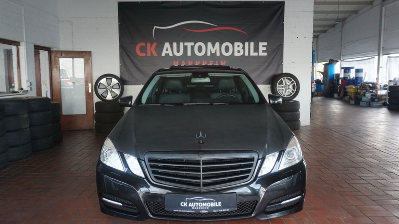 Mercedes-Benz E 300 CGI BlueEfficiency GSD*XENON*LUFT*TOTW!!