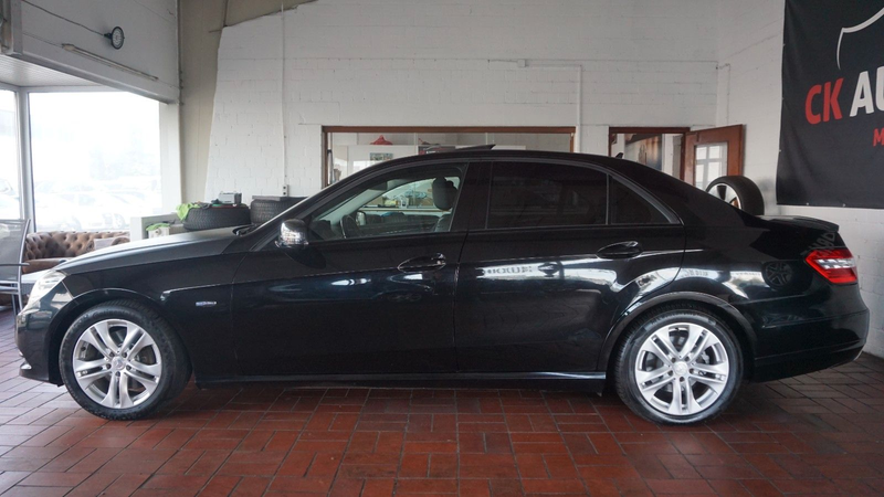 Mercedes-Benz E 300 CGI BlueEfficiency GSD*XENON*LUFT*TOTW!! — photo 4
