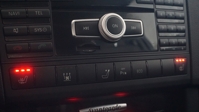 Mercedes-Benz E 300 CGI BlueEfficiency GSD*XENON*LUFT*TOTW!! — photo 17