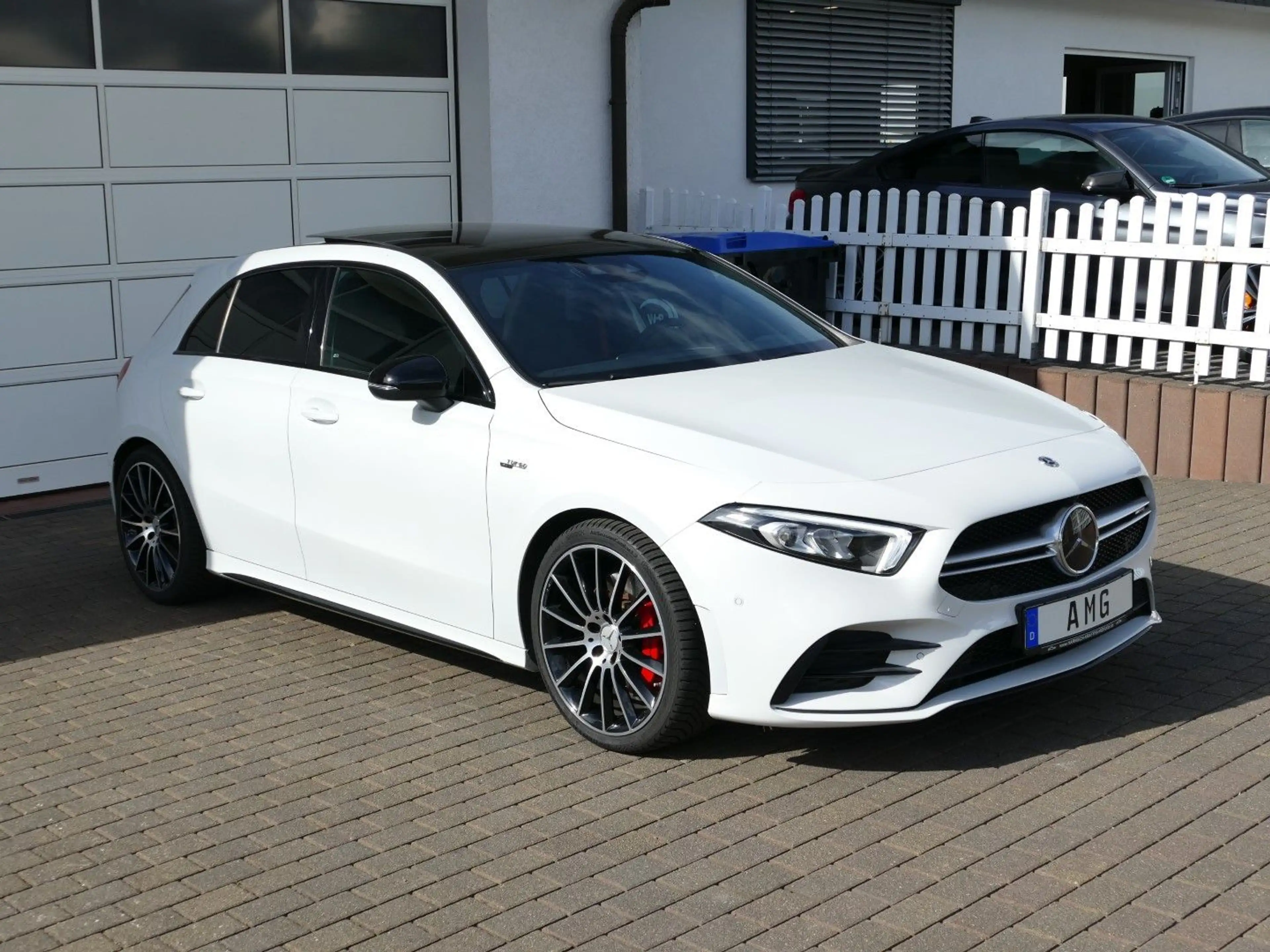 Mercedes-Benz A 35 AMG 4 Matic * Panodach+Distronic+LED+19"Alu — photo 3