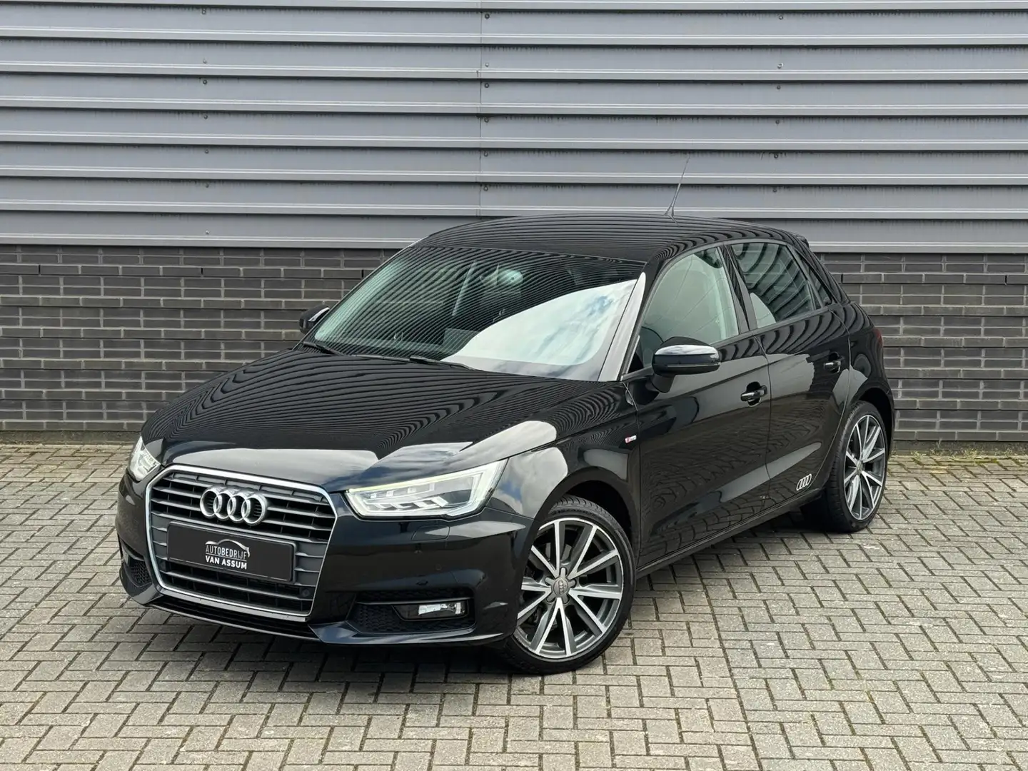 Audi A1 Sportback 1.4 TFSI S-Line Navi Leer PDC Keyless 17 Negro - 1