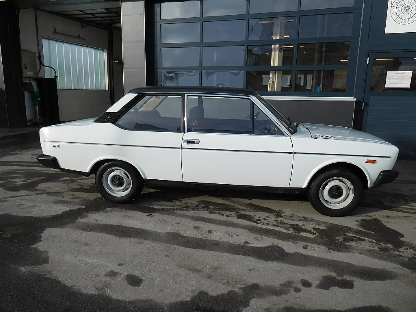 Fiat 131 1600 White - 2
