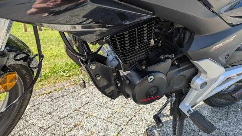 Honda CB 125 - foto 7