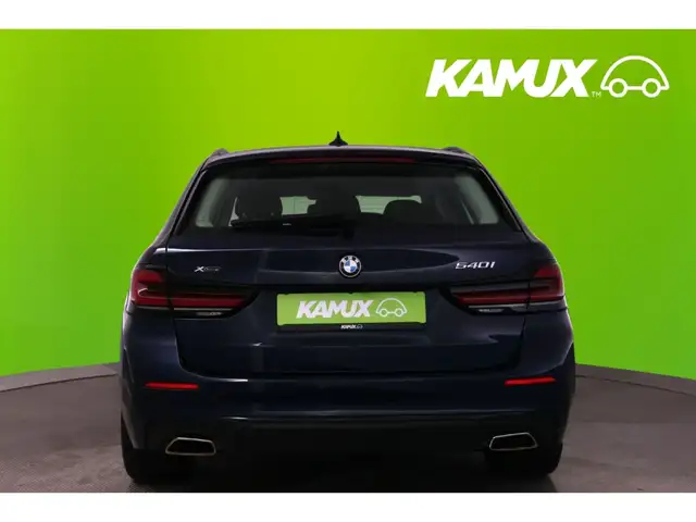 BMW 5 Series view 5
