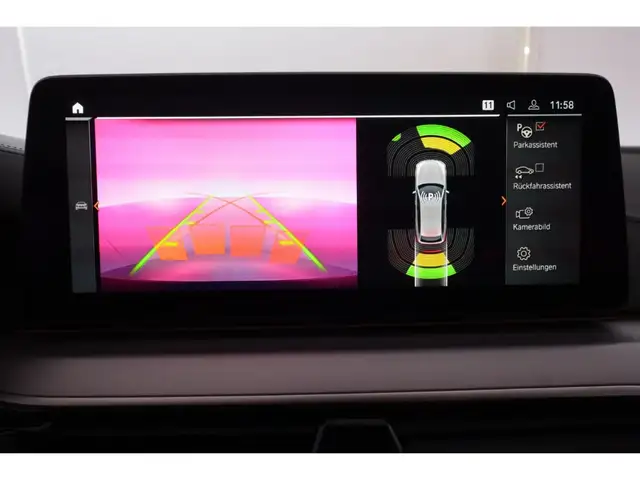 BMW 5 Series view 19