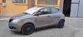 Lancia Ypsilon 1.0 70CV FIREFLY HYBRID SILVER-KM.18000-x NEOPATEN Gris - thumbnail 5