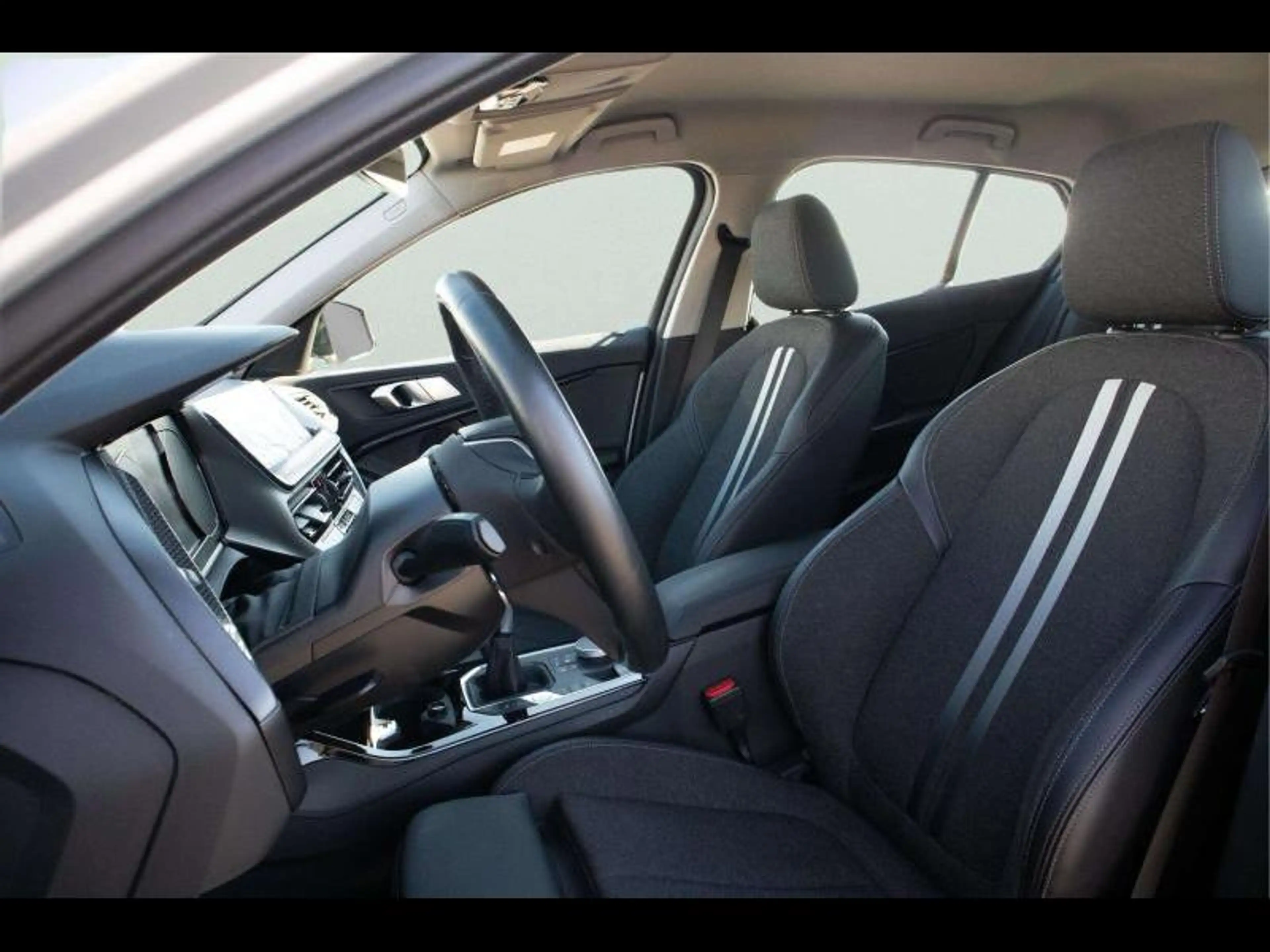 BMW 118 i Hatch - Line Sport 118i Hatch — photo 9