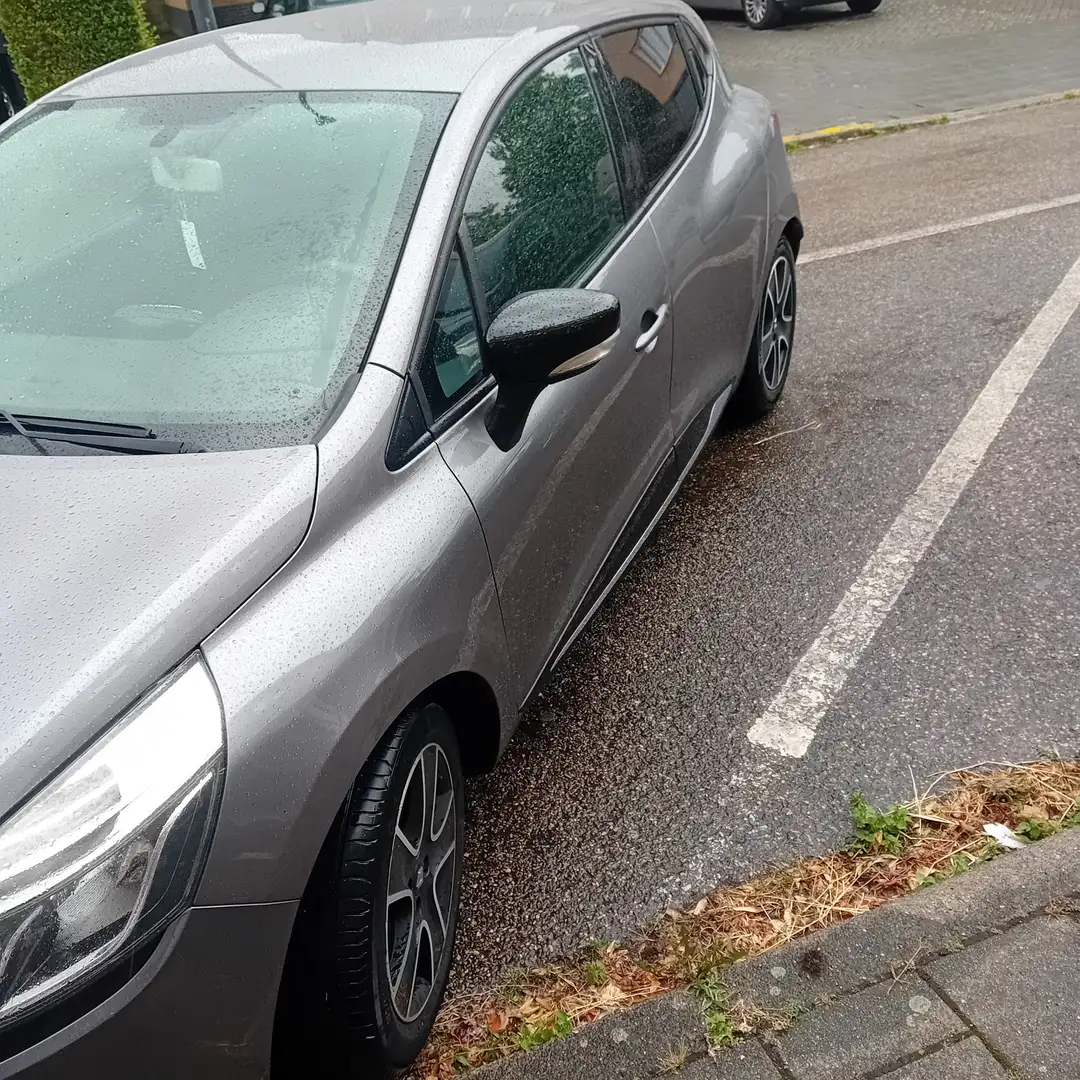 Renault Clio 0.9 TCe Expression Grijs - 2