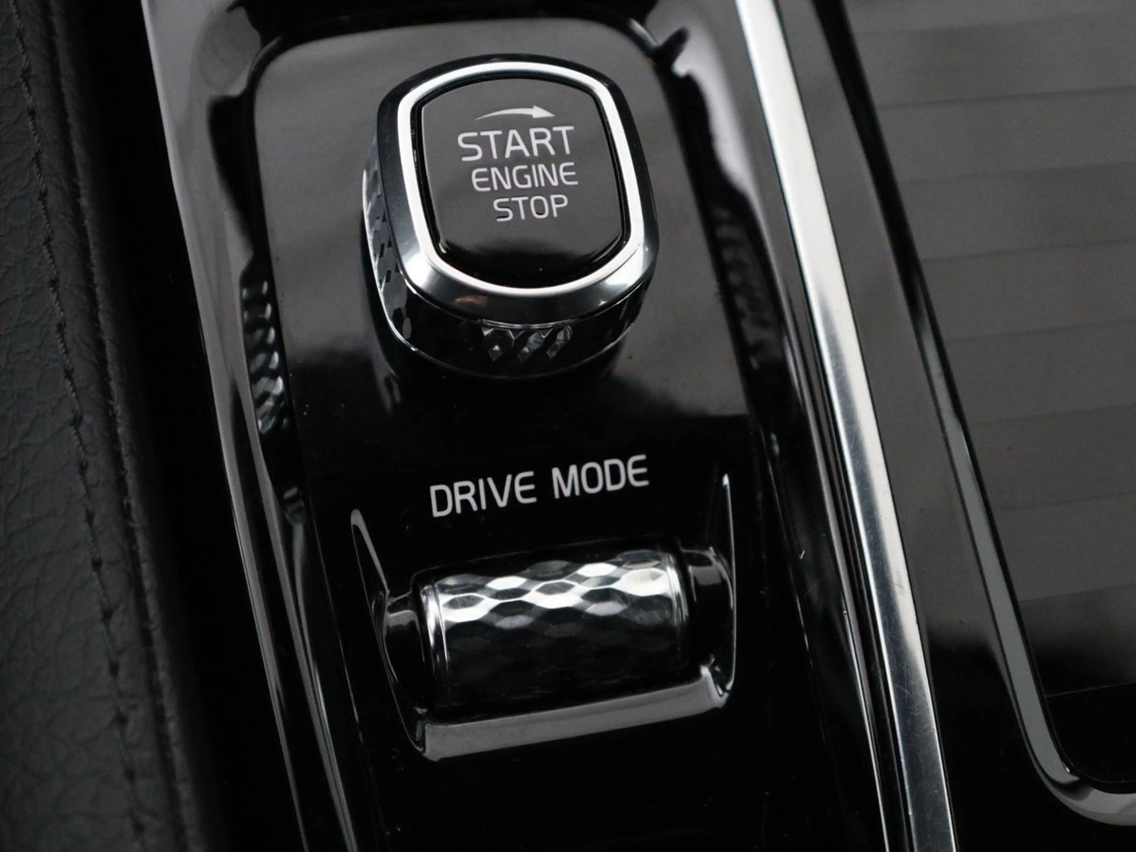 Volvo V60 2.0 T6 Recharge AWD Inscription | Trekhaak | SOH 8 — photo 27
