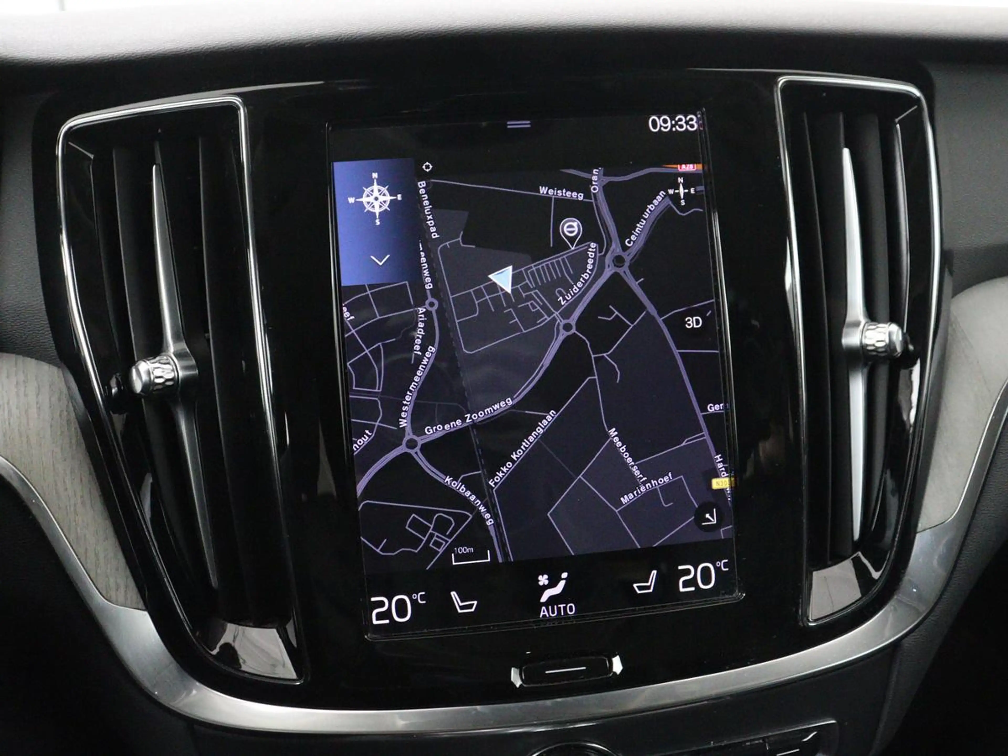 Volvo V60 2.0 T6 Recharge AWD Inscription | Trekhaak | SOH 8 — photo 24