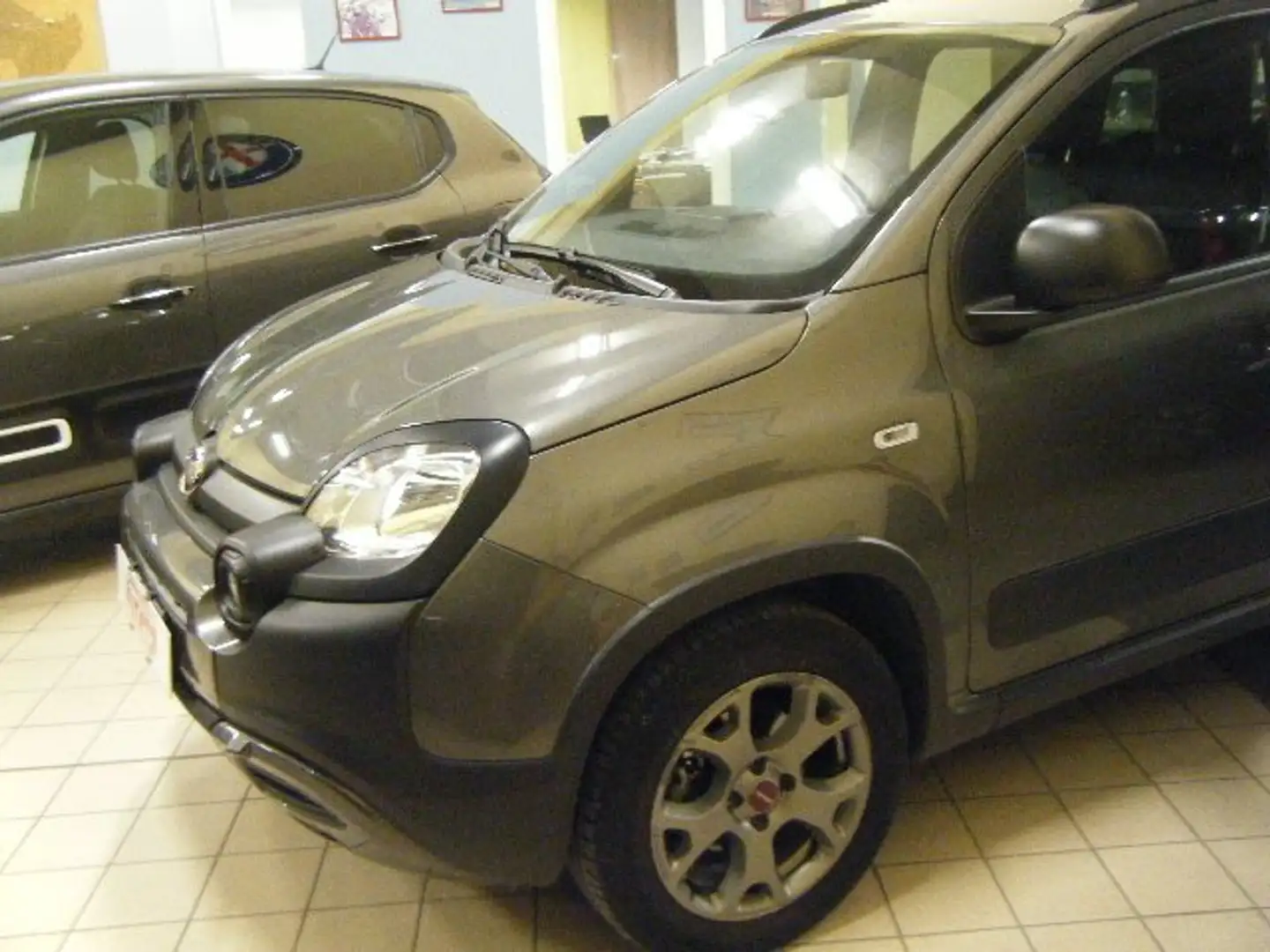 Fiat Panda 1.0  Hybrid  Cross 5 Posti Gris - 2