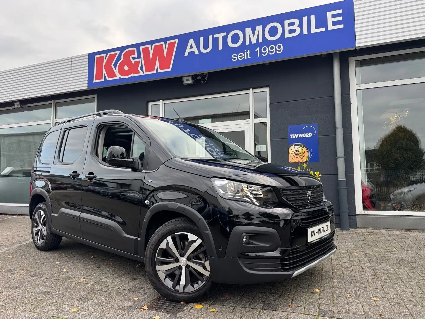 Peugeot Rifter GT AUTOMATIK PANO NAVI+CAM SITZHEIZ. ACC Schwarz - 1