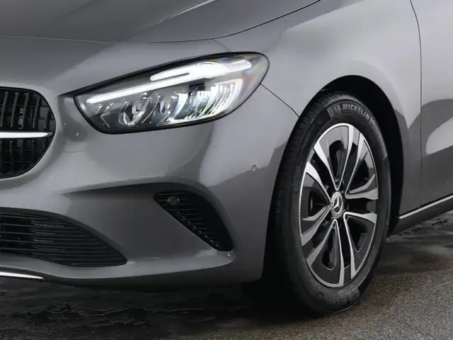 Mercedes-Benz B-Class view 2
