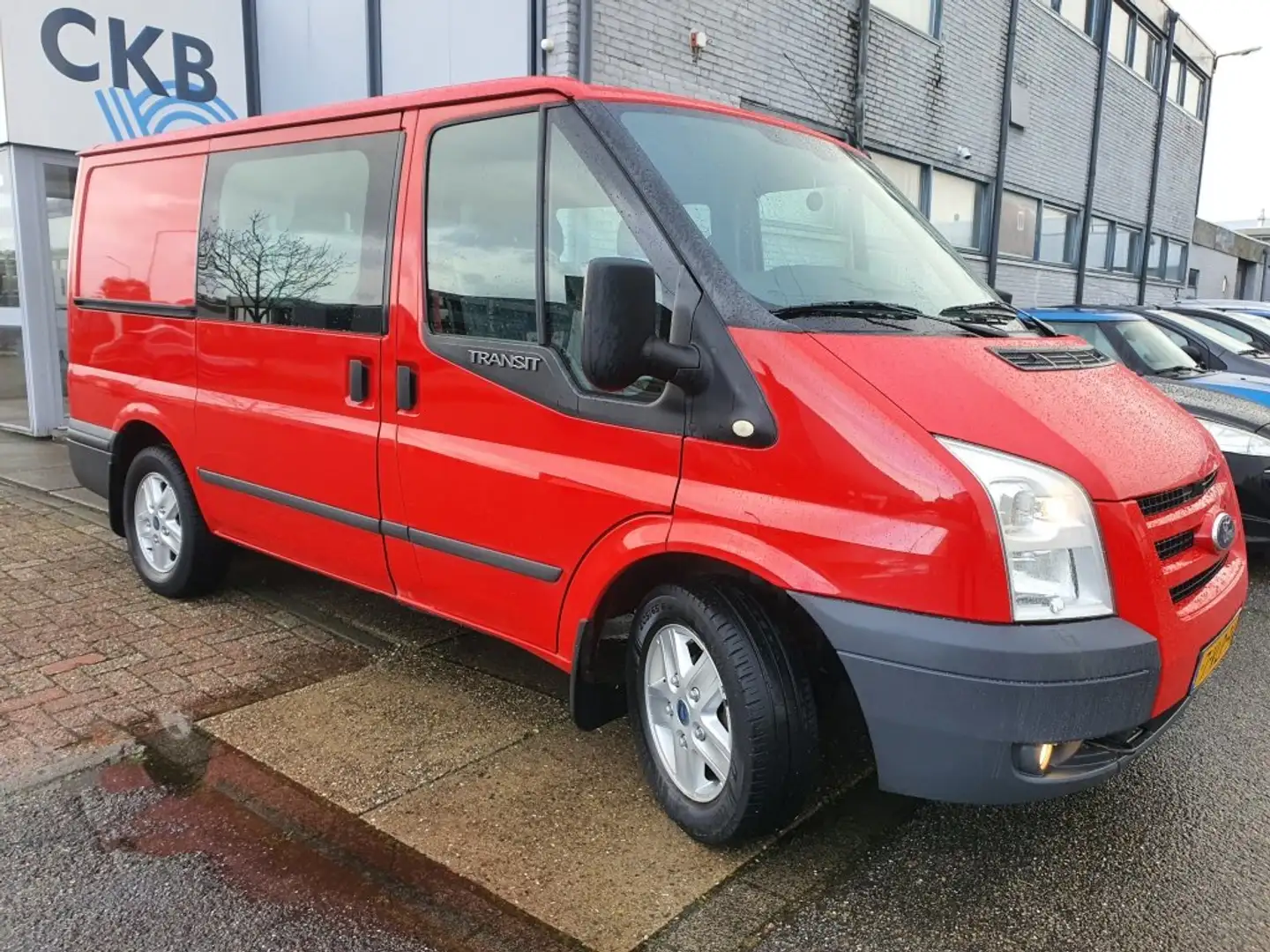 Ford Transit 260S 2.2 TDCI ROLSTOELLIFT|AIRCO|NAP|APK|EURO 5| Rouge - 2
