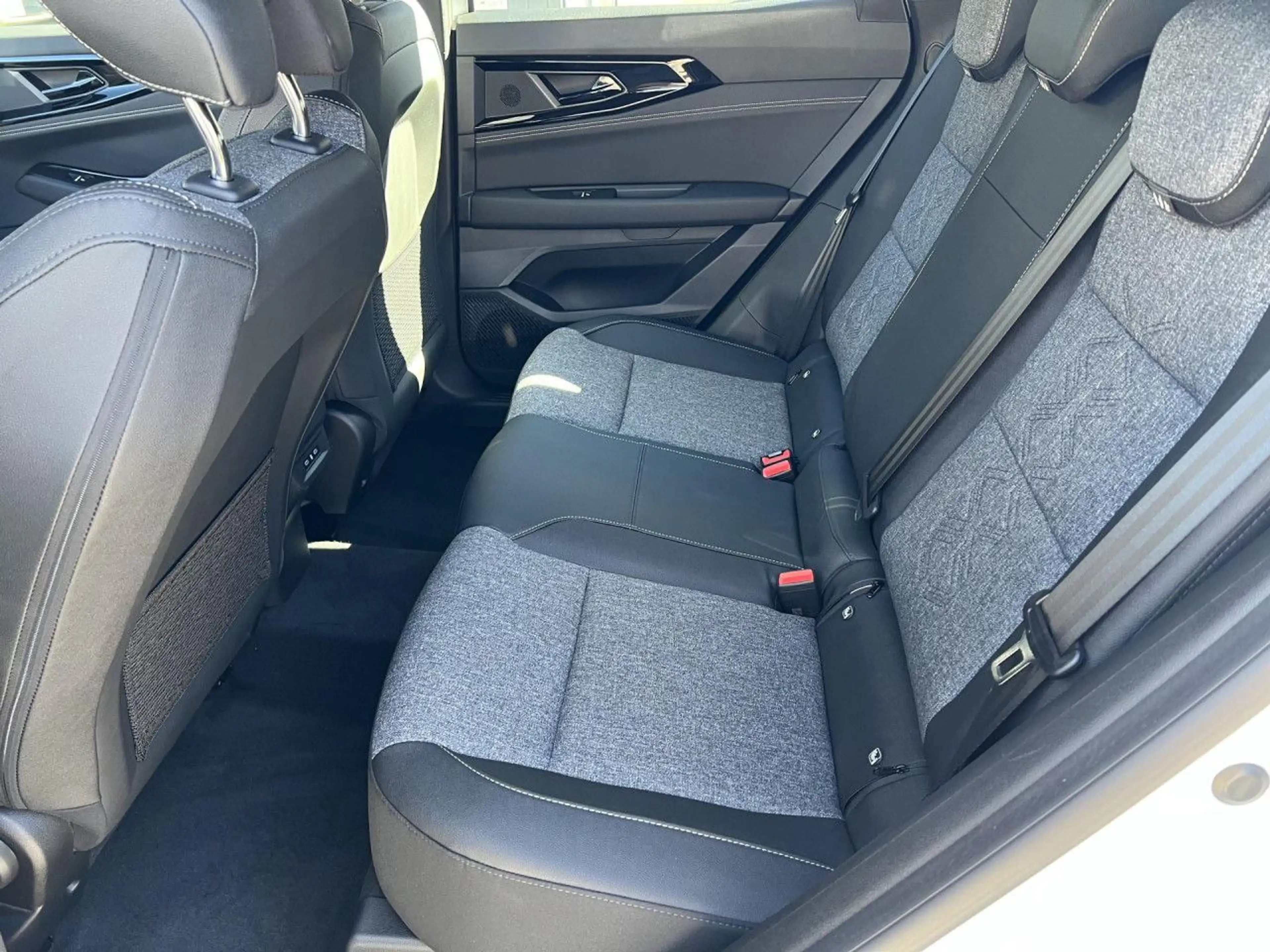 Renault Austral Evolution Full Hybrid E-Tech 200 ACC Navi — photo 15