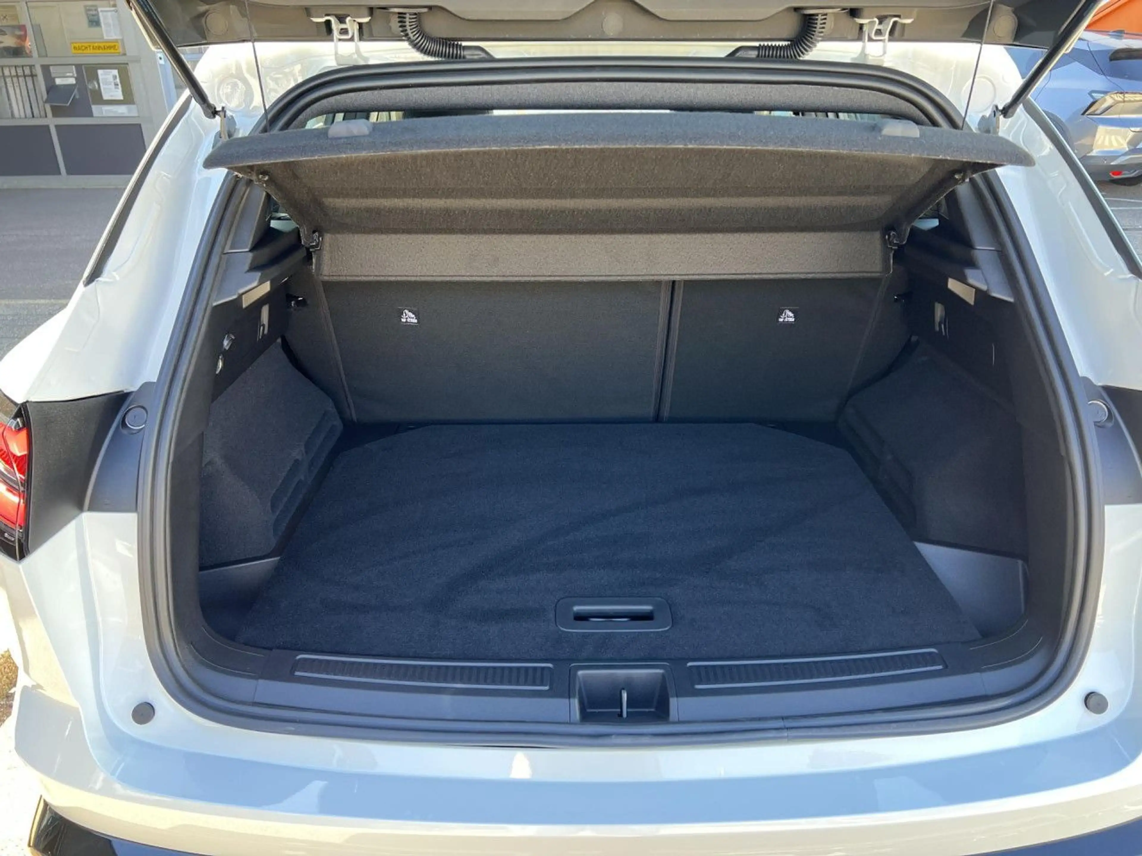 Renault Austral Evolution Full Hybrid E-Tech 200 ACC Navi — photo 10