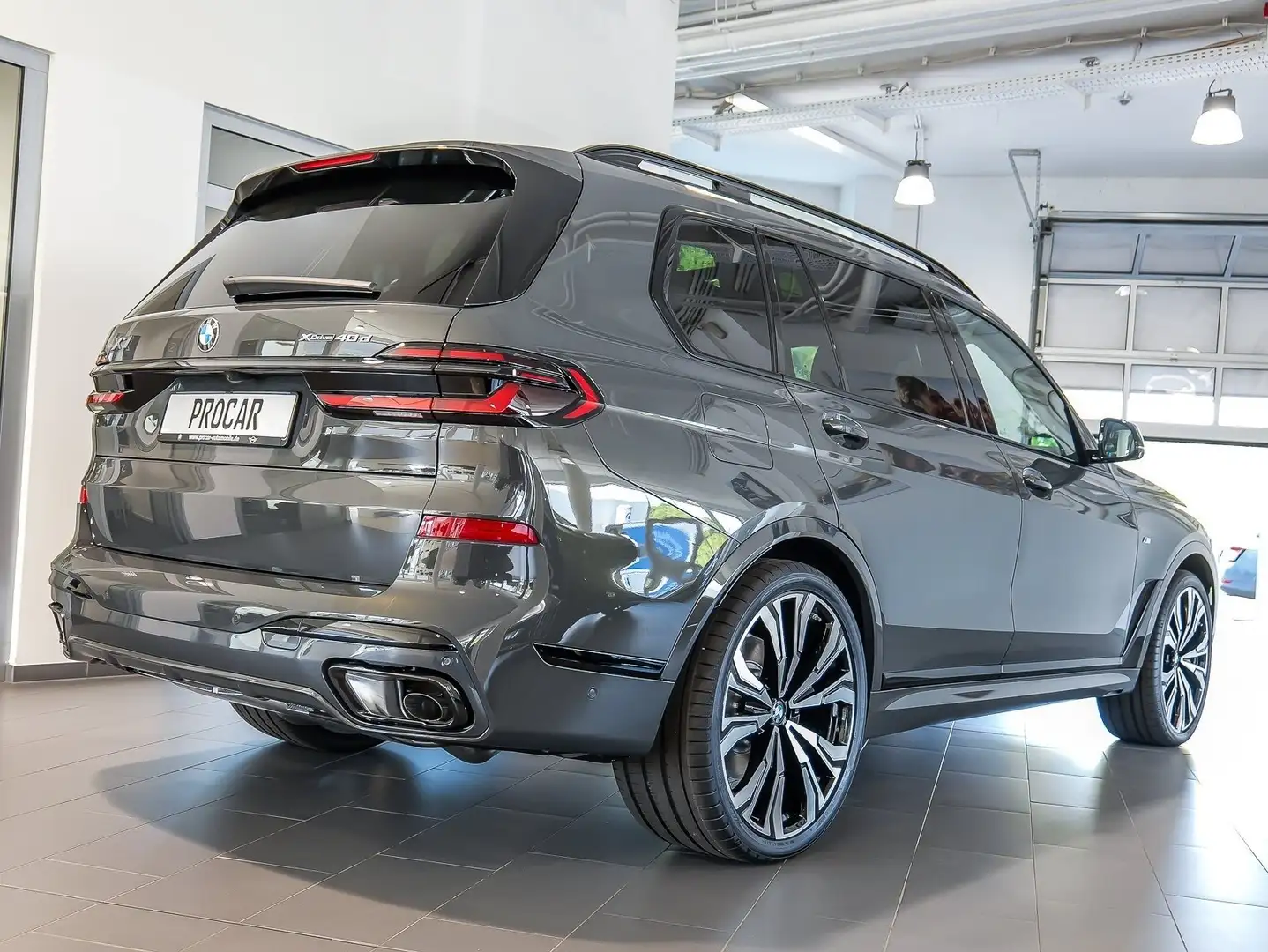BMW X7 xDrive40d MSportPro SkyLounge DAPro B&W AHK Massag Grigio - 2