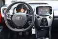 Toyota Aygo 1.0 VVT-i x-play NL-Auto!! Camera I Tel.Bluetooth Red - thumbnail 7
