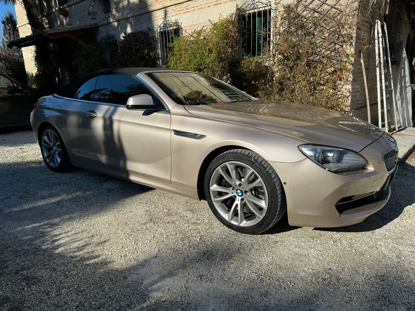 BMW 650 650i Cabrio Futura auto - 1