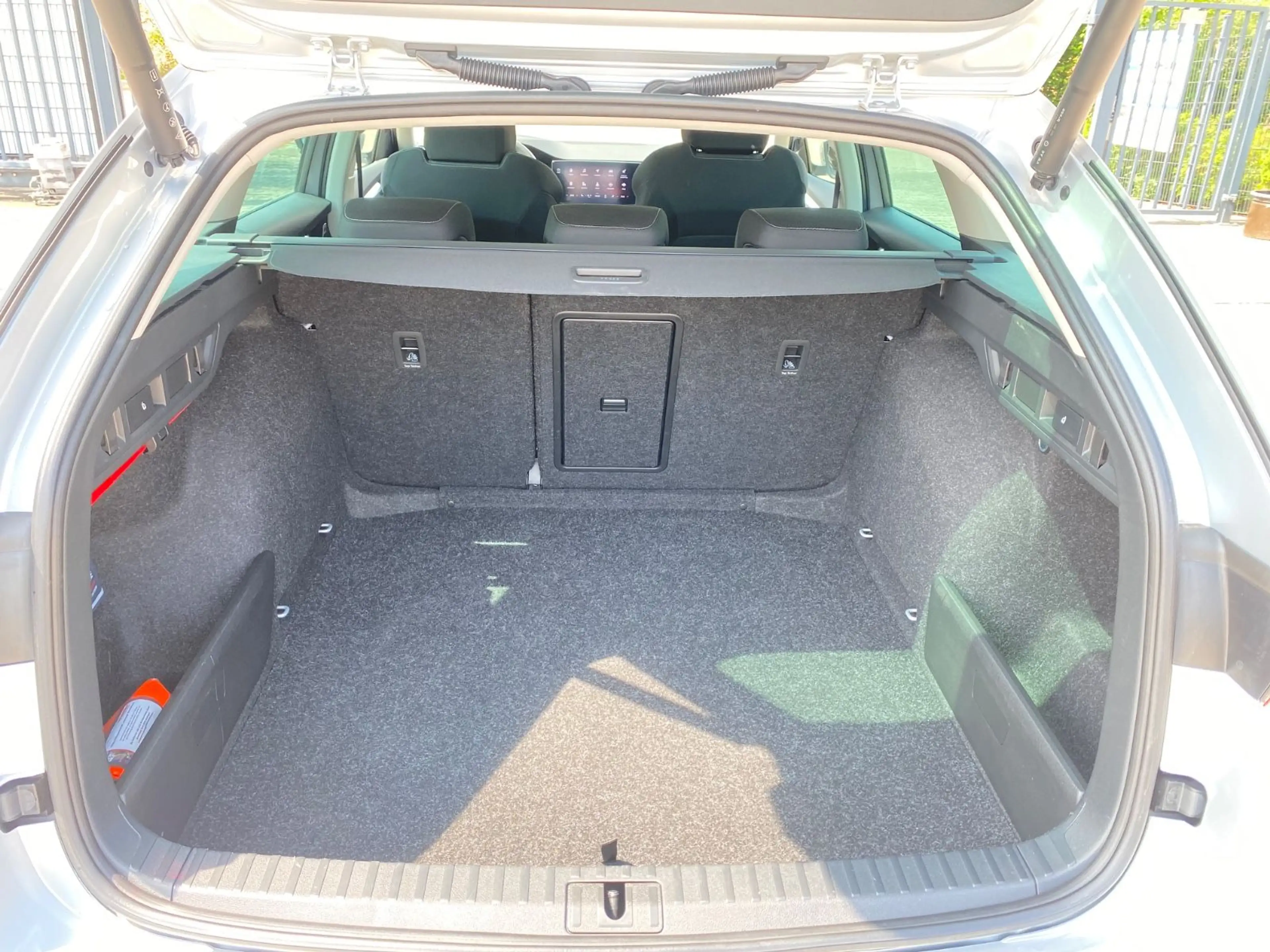 Skoda Octavia Combi Style,NAVI,LED,ACC,SHZ,DAB,PDC — photo 10