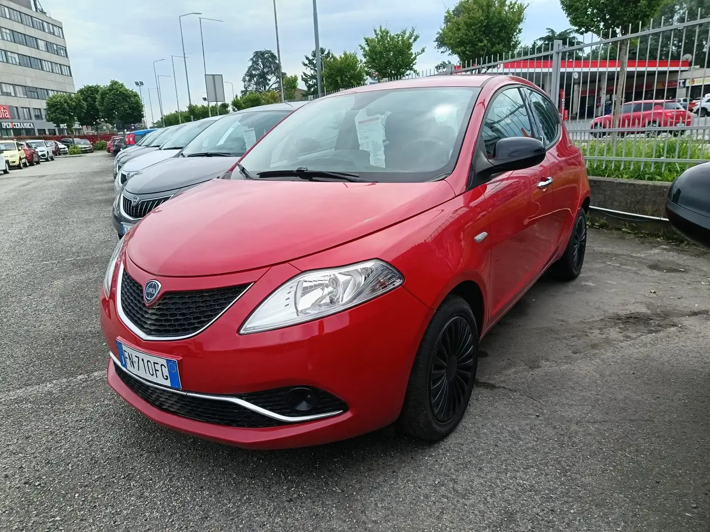 Lancia Ypsilon 1.3 mjt Silver s Vari colori e motorizzaioni Rosso - 1