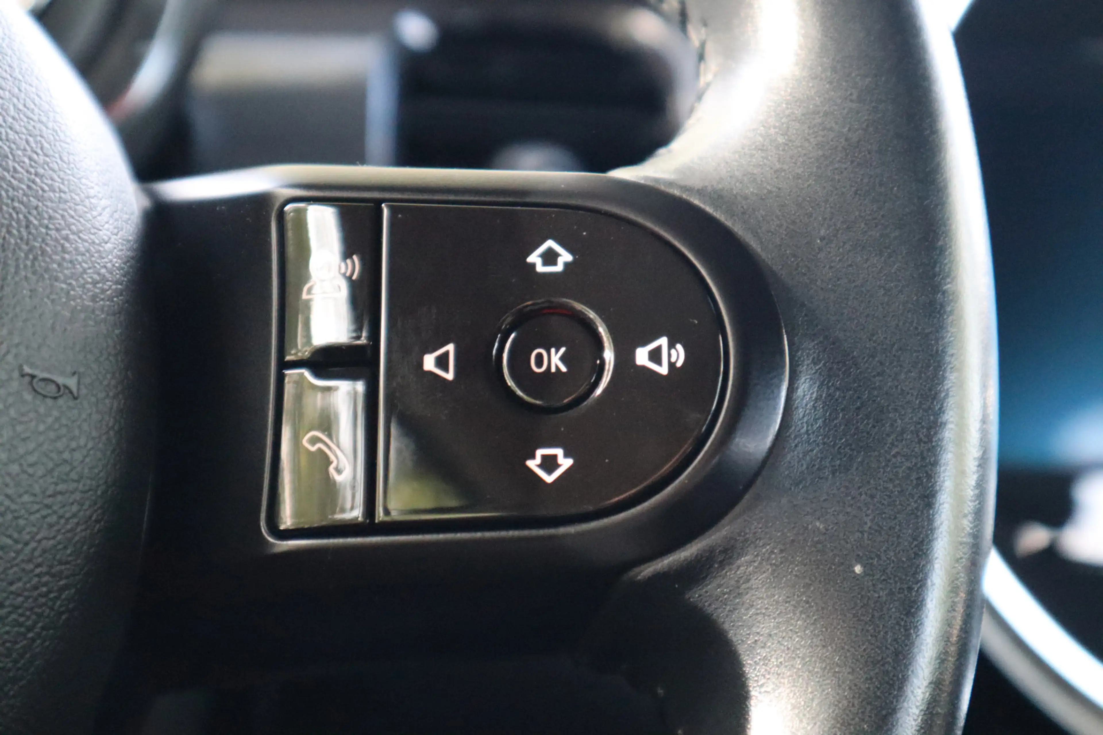 MINI One 1.5 First Essential | Cruise control | DAB | — photo 15