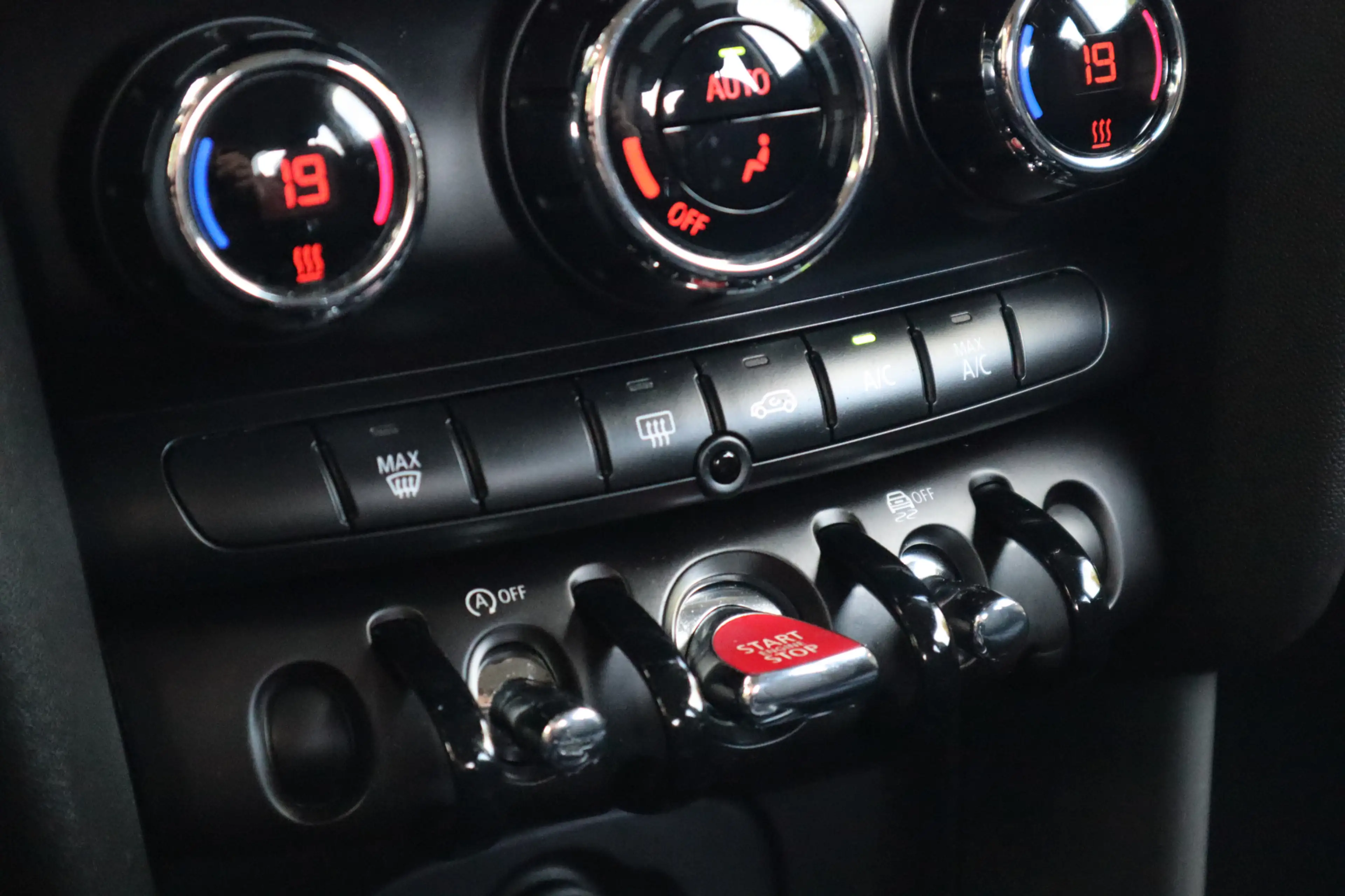 MINI One 1.5 First Essential | Cruise control | DAB | — photo 9